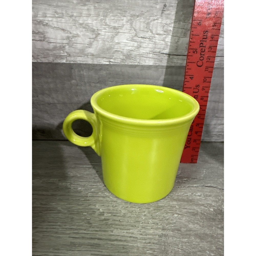 Fiesta Coffee Mug Unisex OS Chartreuse Green Excellent Ring Handle Ceramic USA‎